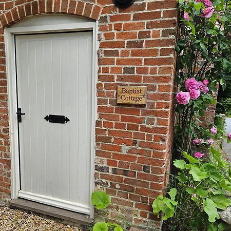 Cheverell Baptist Cottage מראה חיצוני תמונה