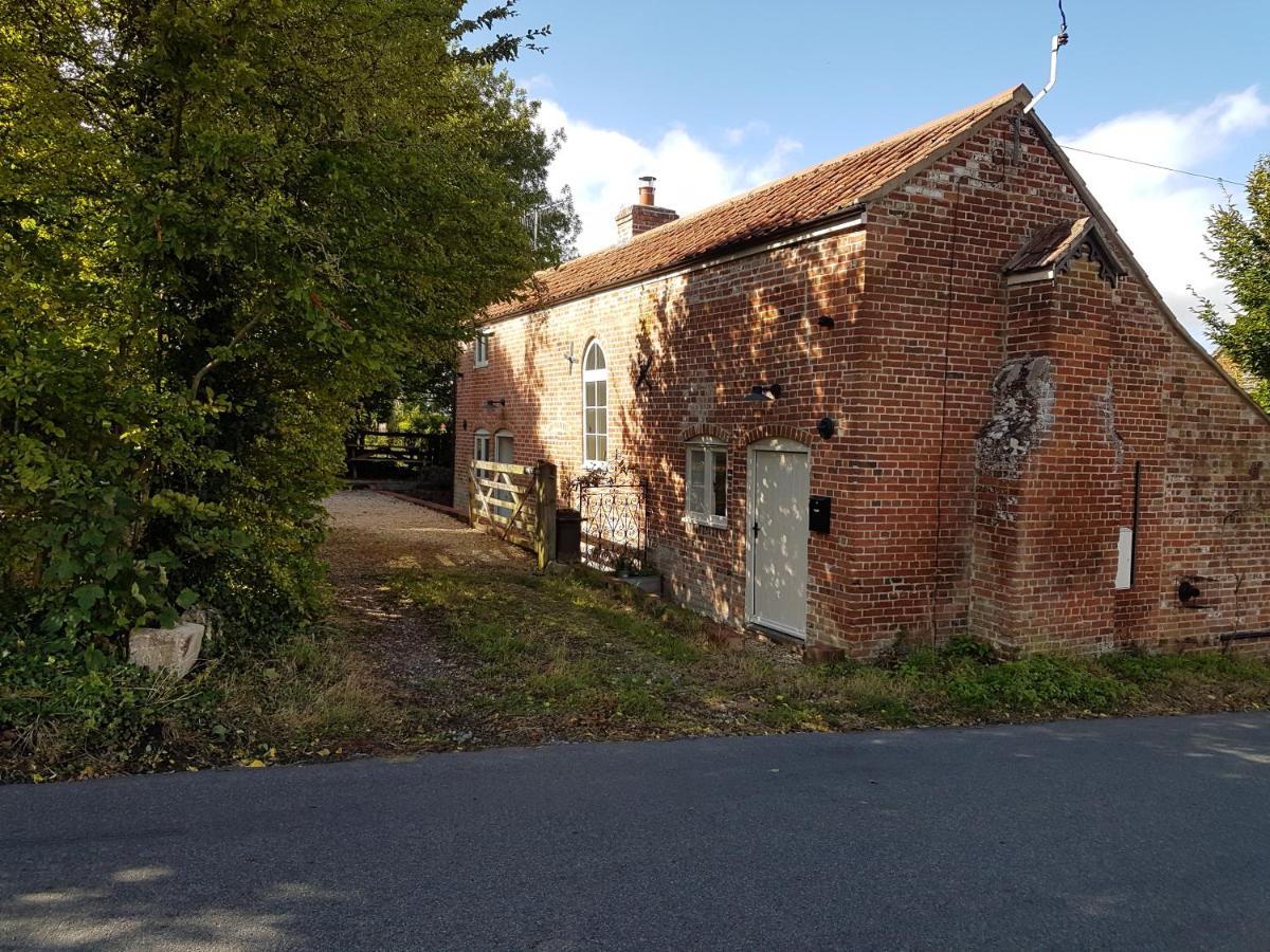 Cheverell Baptist Cottage מראה חיצוני תמונה
