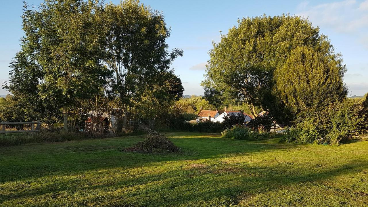 Cheverell Baptist Cottage מראה חיצוני תמונה